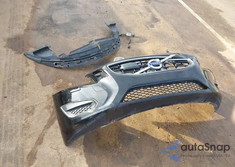 2011 Volvo S60 T6 z USA, uszkodzony, nr VIN YV1902FH7B2007660